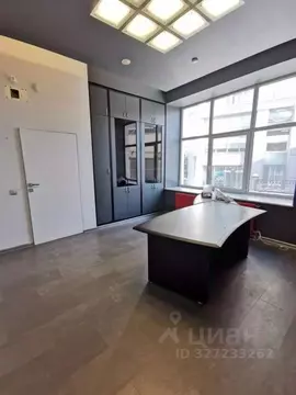 Офис в Санкт-Петербург Лиговский просп., 266 (369 м)