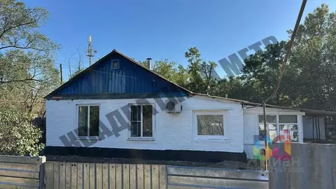 Дом в Калмыкия, Яшалтинский район, с. Эсто-Алтай Комсомольский пер., ...