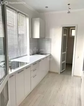 Дом в Саки, садоводческий потребительский кооператив Весна, Парковая ...