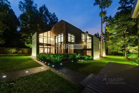 Коттедж в Москва пос. ДСК Мичуринец,  (850 м)