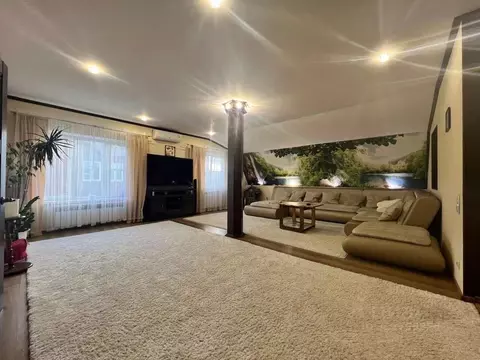 Коттедж в Астраханская область, Астрахань Таймырская ул., 3 (253 м)