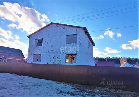 Дом в Брянская область, Жуковский муниципальный округ, д. Мосток ул. ...