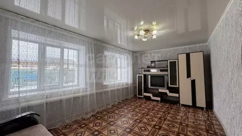 Дом в Оренбургская область, Оренбург пос. Имени Куйбышева, ул. ...