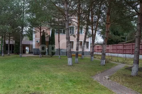 Дом в Москва д. Жуковка, ул. Вишневая, 26 (420 м)