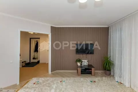 2-к кв. Тюменская область, Тюмень ул. Избышева, 8 (65.2 м)