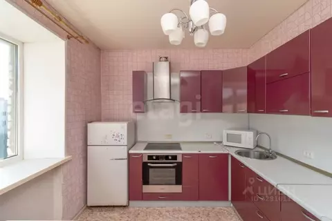 3-к кв. Тюменская область, Тюмень Мелиораторов мкр, ул. Мелиораторов, ...