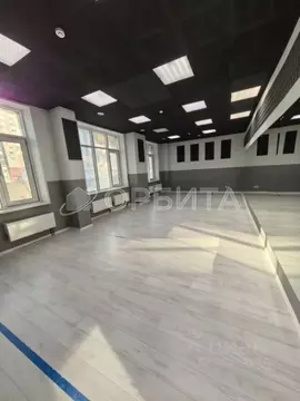 Помещение свободного назначения в Тюменская область, Тюмень ул. ...