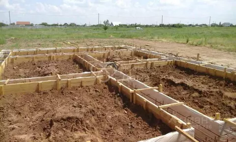 Участок в Волгоградская область, Средняя Ахтуба рп ул. Новиченко ...