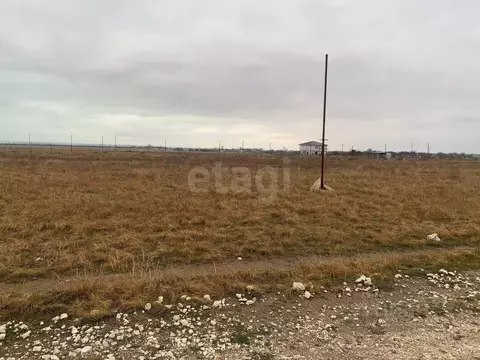 Участок в Крым, Черноморский район, Окуневское с/пос, с. Знаменское ...