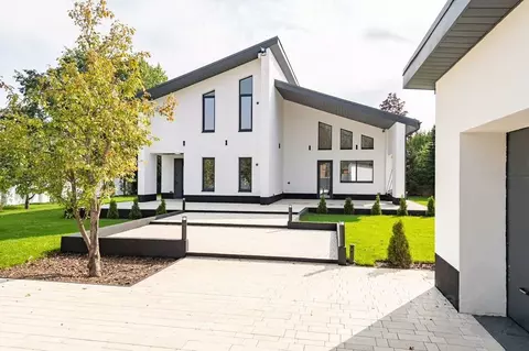 Дом в Санкт-Петербург, Санкт-Петербург, Петергоф ул. Нахимова, 27А ...