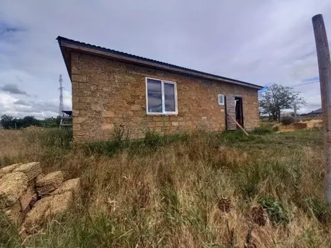 Дом в Крым, Сакский район, Ореховское с/пос, с. Червоное ул. Мира (92 ...