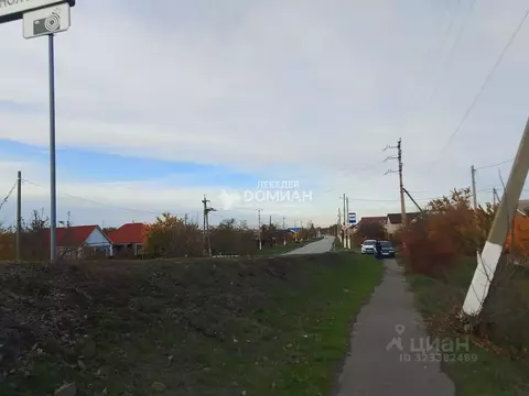 Участок в Ростовская область, Октябрьский район, Каменоломни рп ул. ...