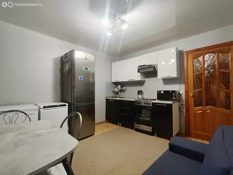 1-комнатная квартира: Челябинск, улица Труда, 28 (35 м)