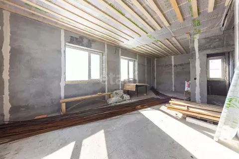 Дом в Хабаровский край, Хабаровский район, с. Сосновка  (93 м)