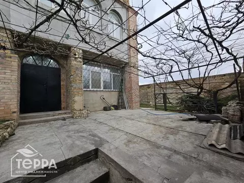 Дом в Крым, Евпатория ул. Урожайная, 65 (350 м)