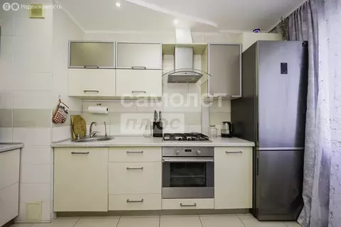 3-комнатная квартира: Омск, 6-й микрорайон, Зелёный бульвар, 8 (63.4 ...