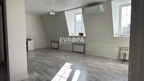 Офис в Ульяновская область, Ульяновск ул. Радищева, 26 (96 м)