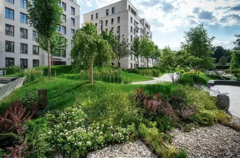 5-к кв. Москва ул. Большая Полянка, 44 (225.7 м)