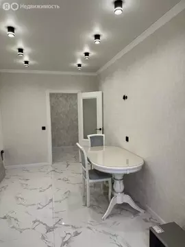 2-комнатная квартира: Владикавказ, улица Билара Кабалоева, 4 (60 м)