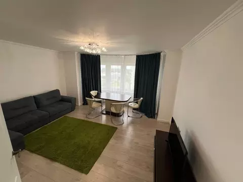 Продается 3-комнатная квартира