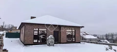 Дом в Волгоградская область, Волгоград Тирольская ул. (148 м)