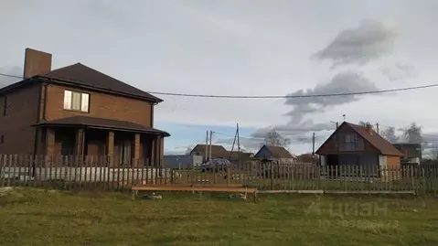 Дом в Брянская область, Брянский район, Новодарковичское с/пос, с. ...