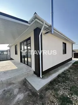 Дом в Крым, Симферопольский район, с. Мирное ул. Пейзажная (134 м)