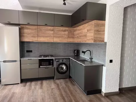 3-к кв. Севастополь ул. Генерала Мельника, 68 (75.0 м)