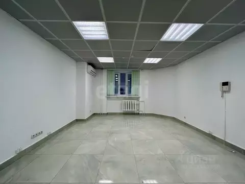 Помещение свободного назначения в Тюменская область, Тюмень ул. ...