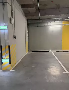 Гараж в Москва Новоостаповская ул., 7к2 (15 м)