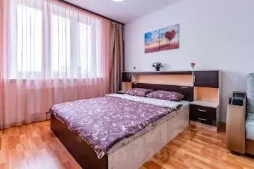 3-к кв. Свердловская область, Екатеринбург ул. Машинная, 46 (65.0 м)