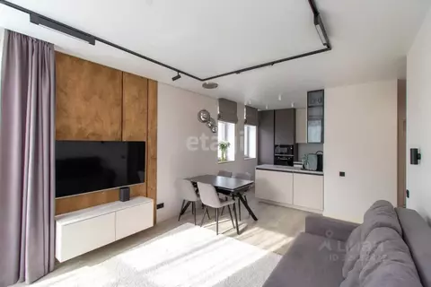 2-к кв. Тюменская область, Тюмень ул. Ю.-Р.Г. Эрвье, 38 (85.2 м)