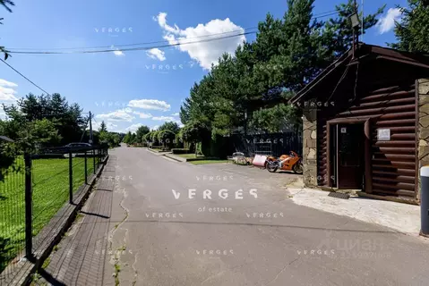 Участок в Московская область, Истра муниципальный округ, д. Петушки ...