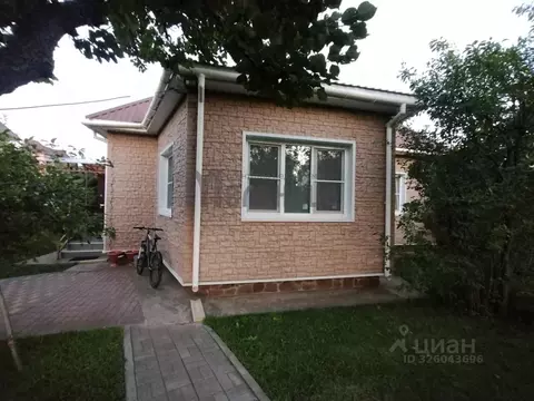 Дом в Волгоградская область, Среднеахтубинский район, Краснослободск ...