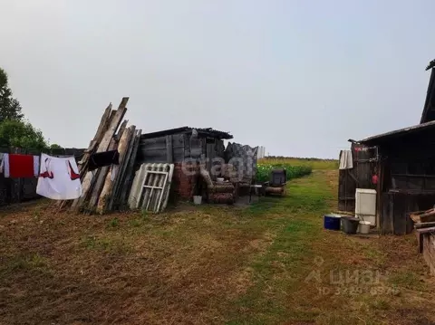 Участок в Свердловская область, Талицкий муниципальный округ, д. Сугат ...