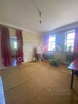 Дом в Воронежская область, Семилукский район, с. Землянск ул. Разина ...