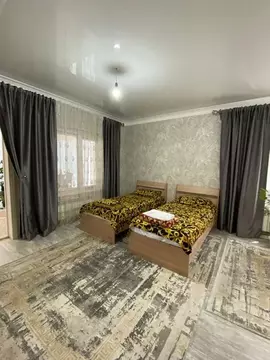 Дом в Дагестан, Казбековский район, Дубки пгт, 3-й кв-л 6 (100 м)