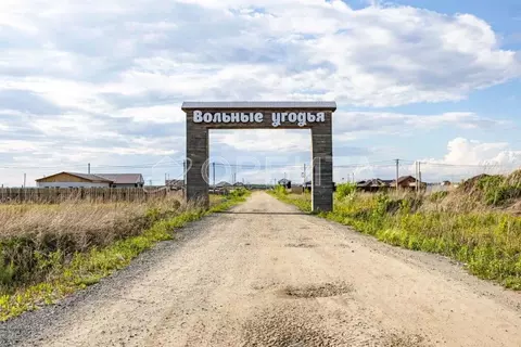 Участок в Тюменская область, Тюменский муниципальный округ, д. ...