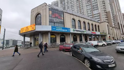Торговая площадь в Санкт-Петербург Коломяжский просп., 15к2 (380 м)