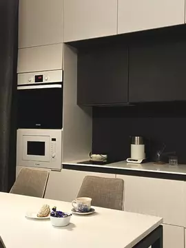 2-к кв. Пермский край, Пермь ул. Революции, 50 (75.8 м)