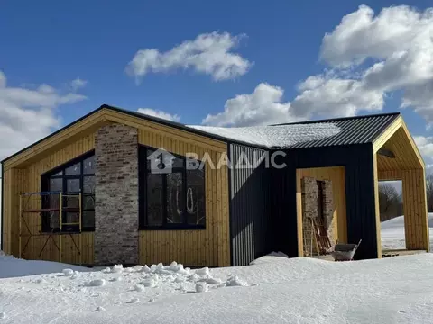 Дом в Калужская область, Малоярославецкий район, с. Коллонтай  (90 м)