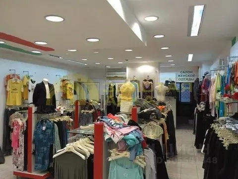 Торговая площадь в Краснодарский край, Абинск ул. Парижской Коммуны, ...