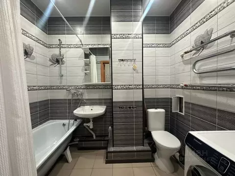 1-к кв. Красноярский край, Красноярск наб. Ярыгинская, 9 (40.0 м)