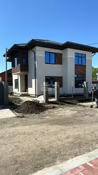 Дом в Краснодарский край, Краснодар пл. Главная городская (180 м)