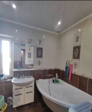 Коттедж в Белгородская область, Старый Оскол Цветная ул. (240 м)