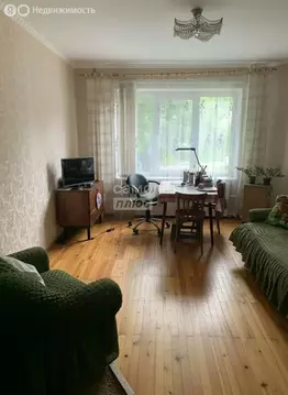 3-комнатная квартира: Омск, улица 70 лет Октября, 14/2 (63 м)