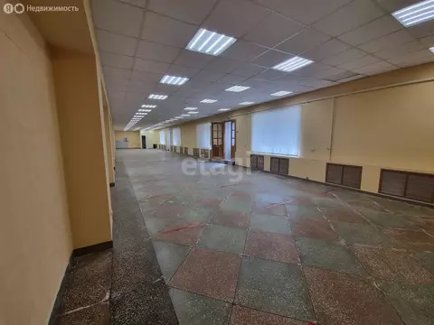 Торговая площадь (70 м)