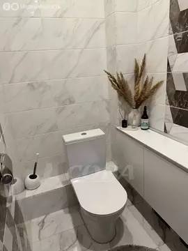 2-комнатная квартира: Тюмень, Интернациональная улица, 138 (60 м)