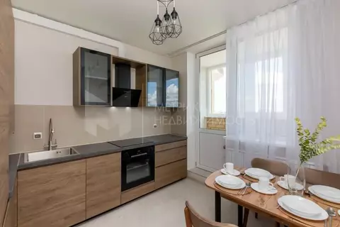 2-к кв. Тюменская область, Тюмень ул. Водников, 5 (55.0 м)