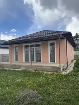 Дом в Крым, Симферопольский район, Добровское с/пос, с. Заречное ул. ...
